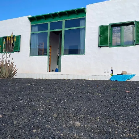 Yaiza. بيت للعطل *